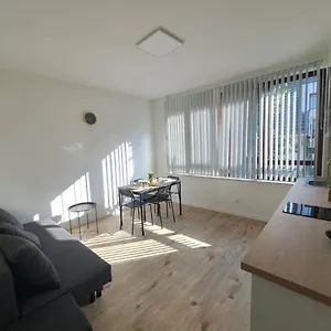  Appartement Modern Aan Zee En Station